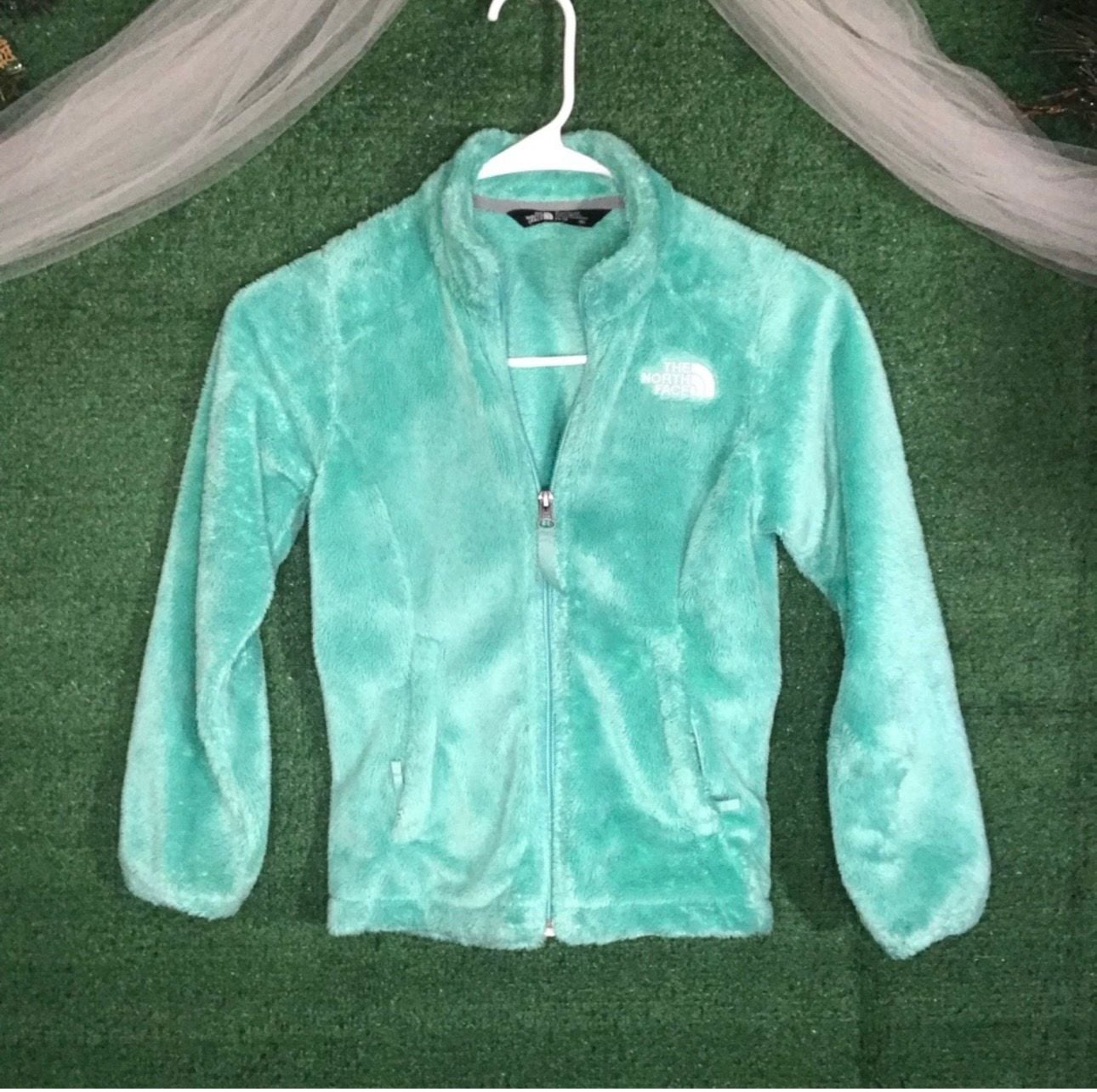 The North Face Girls Osolita Full Zip High-Pile Fleece Jacket Mint Green 2