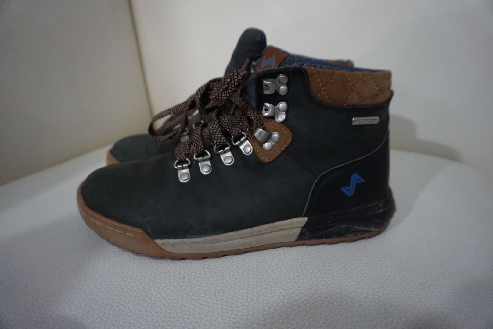 Product thumbnail 4
