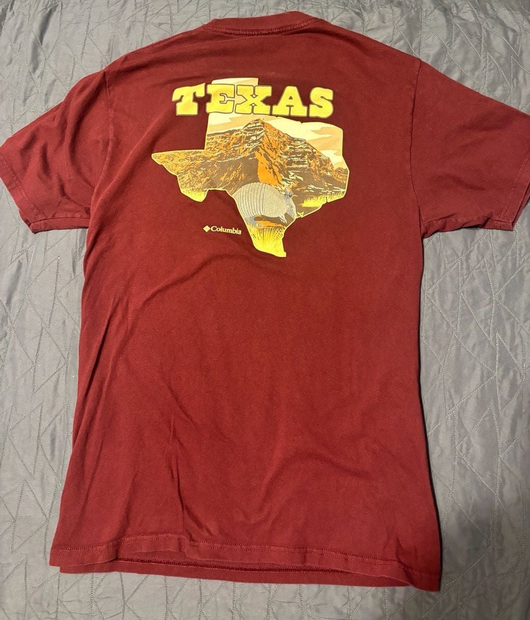 Columbia Mens M Texas Armadillo Graphic T-Shirt Maroon 3