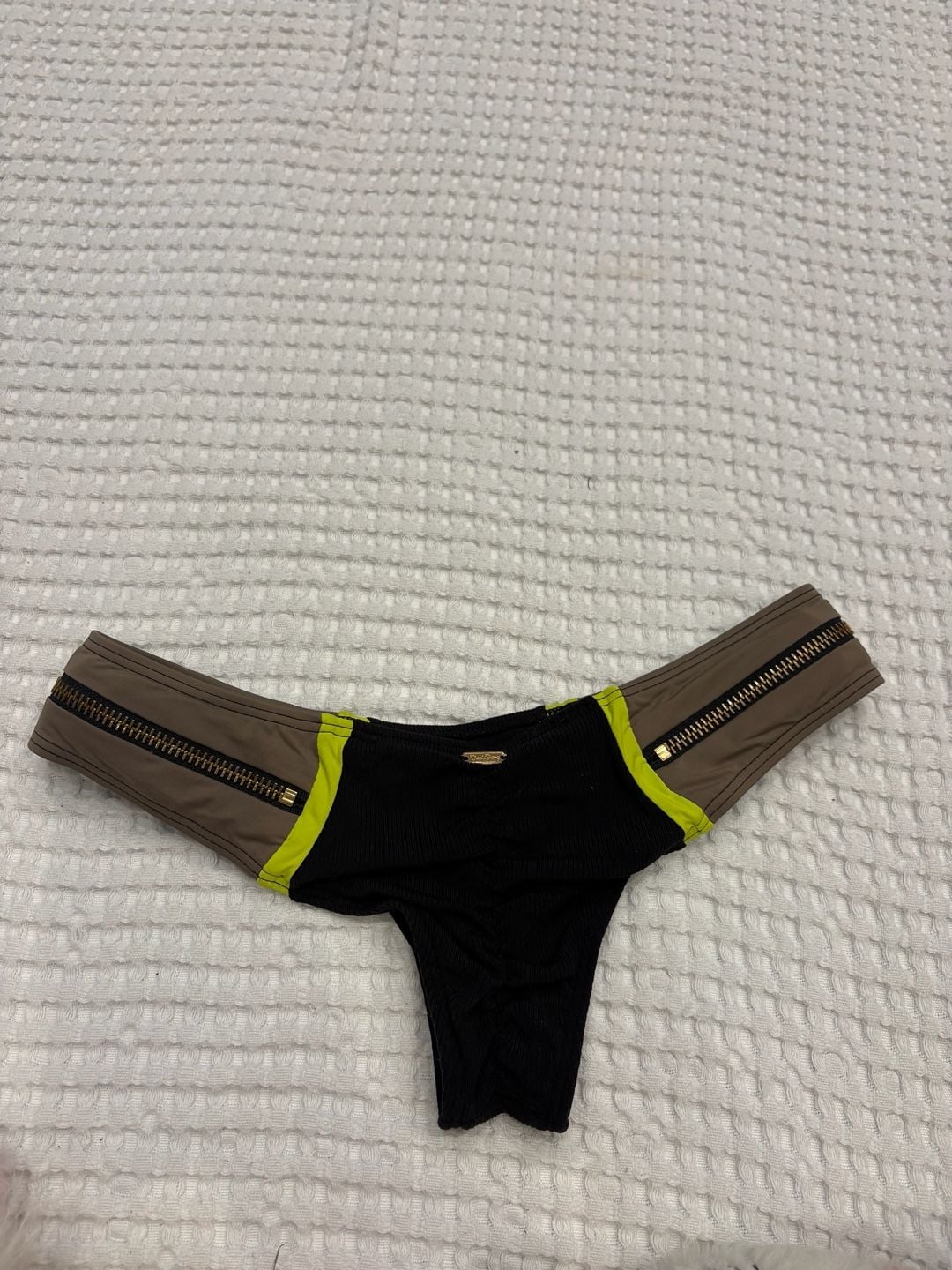 Beach Bunny Swimwear Zipper Detail Bikini Bottoms 3