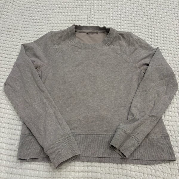 Lululemon Women's Crew Neck Pullover Sweatshirt in Heathered Grey