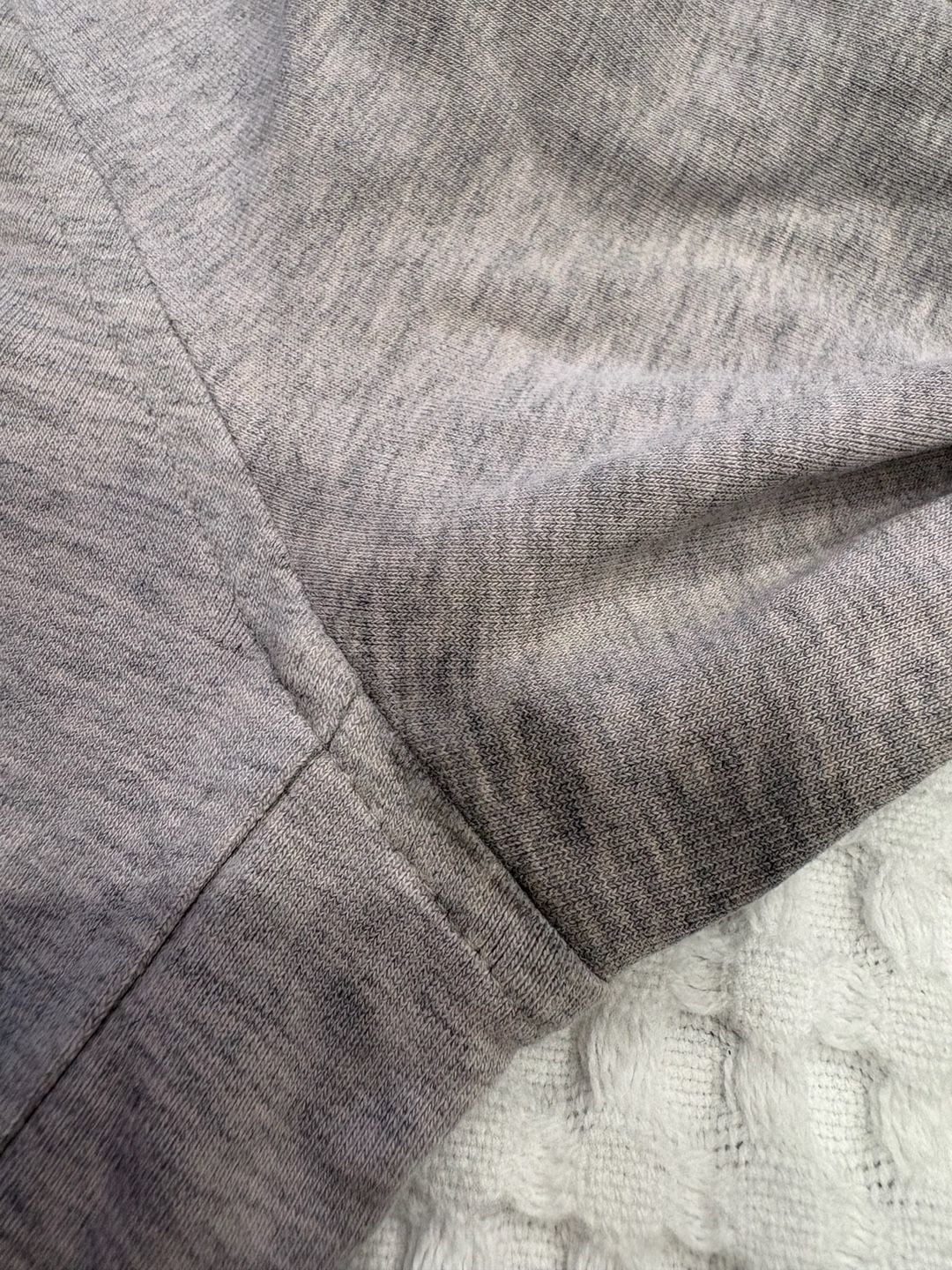 Lululemon Women's Crew Neck Pullover Sweatshirt in Heathered Grey 4