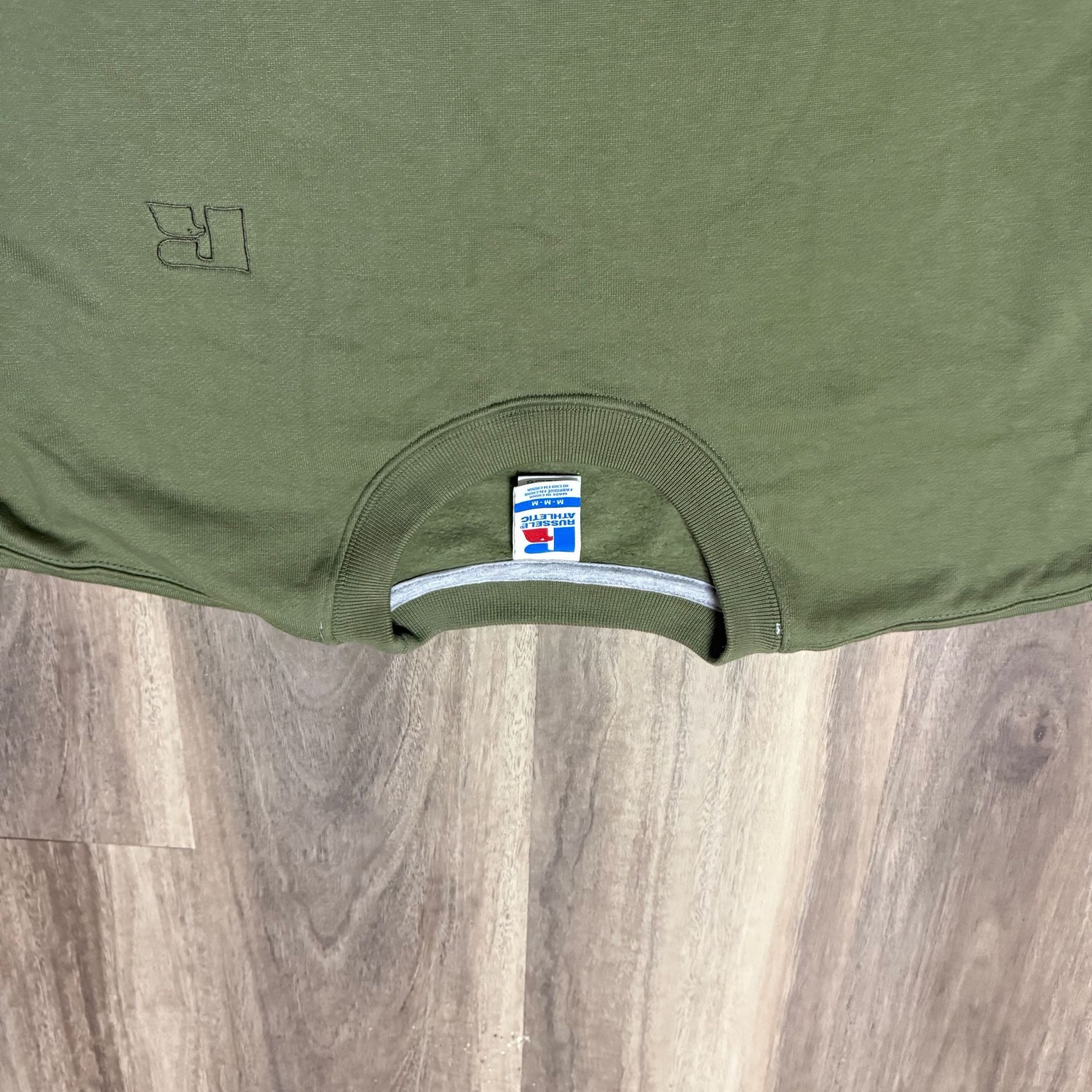 Russell Athletic Crewneck Sweatshirt Olive Green Embroidered R Logo 2