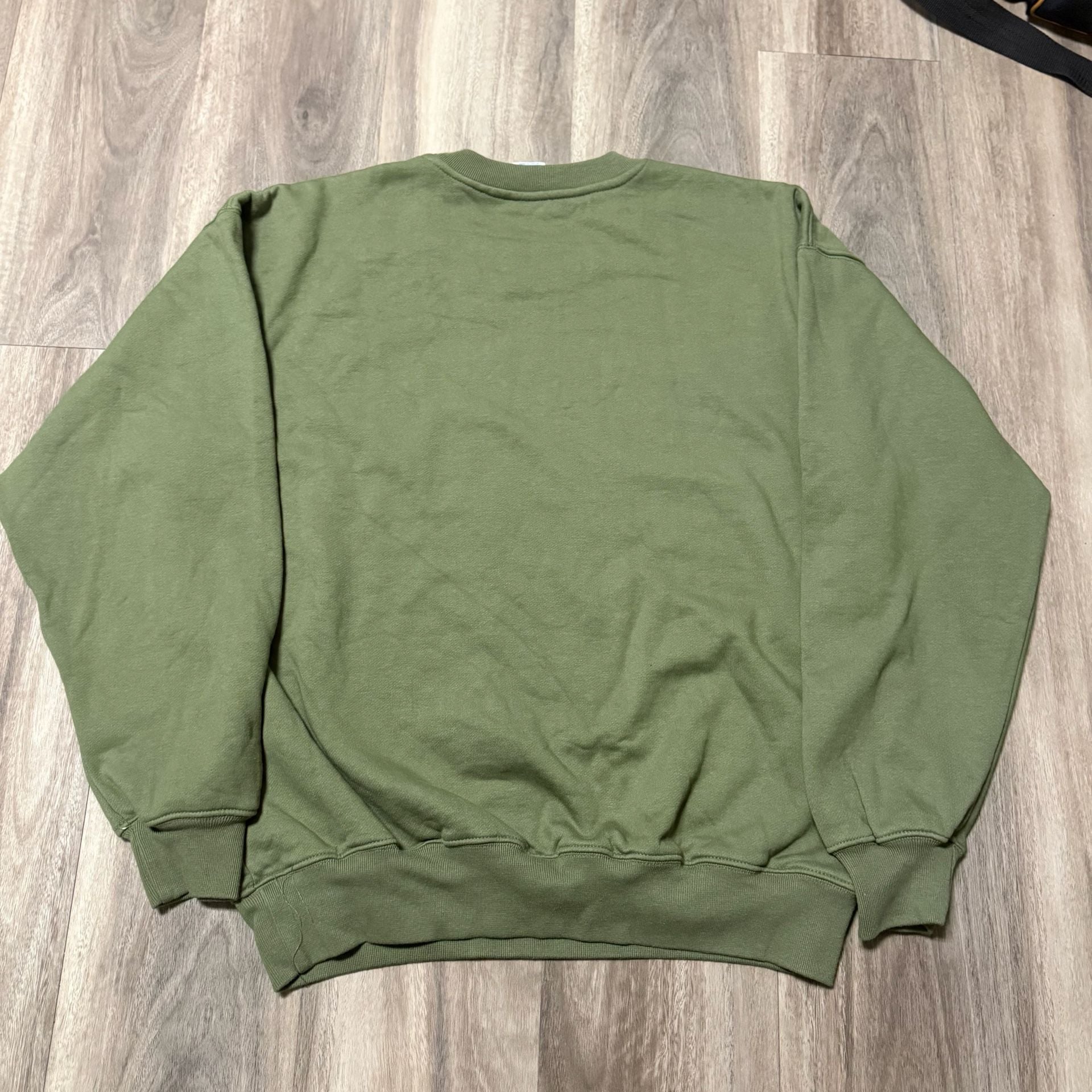 Russell Athletic Crewneck Sweatshirt Olive Green Embroidered R Logo 4