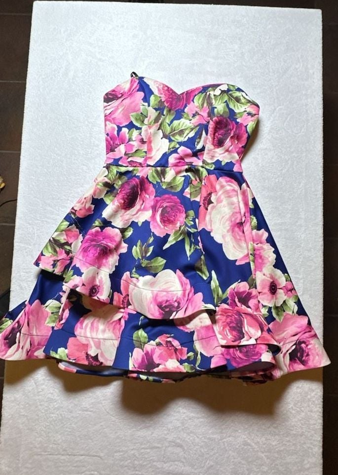 B. Darlin Floral Print Strapless Tiered Skirt Cocktail Dress size 7/8 2