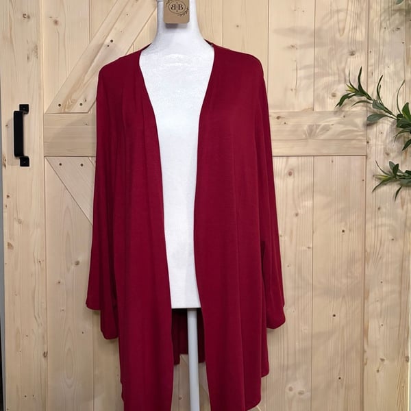 M, L, XL Azules Open Front Lightweight Long Sleeve Cardigan in Burgundy