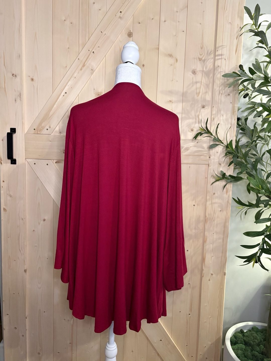 M, L, XL Azules Open Front Lightweight Long Sleeve Cardigan in Burgundy 5