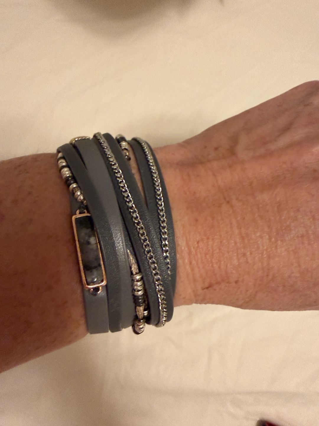 Stella & Dot Yves Wrap Bracelet in Grey Leather with Beaded and Chain Details 2
