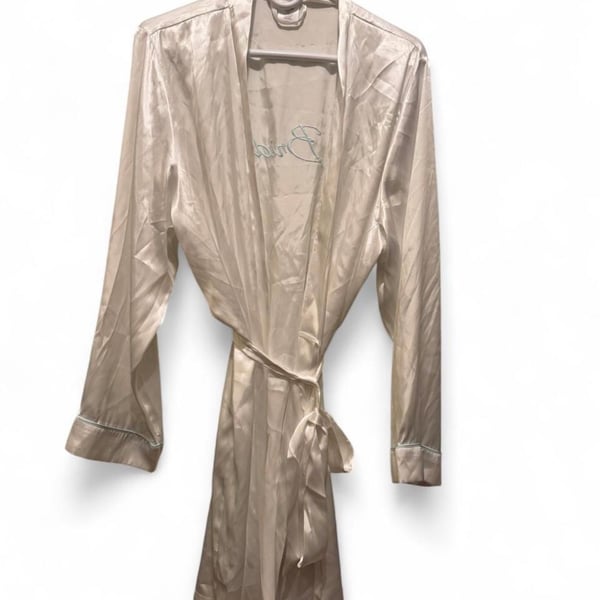 Apt. 9 Intimates Bridal Satin Robe in White with 'Bride' Embroidery