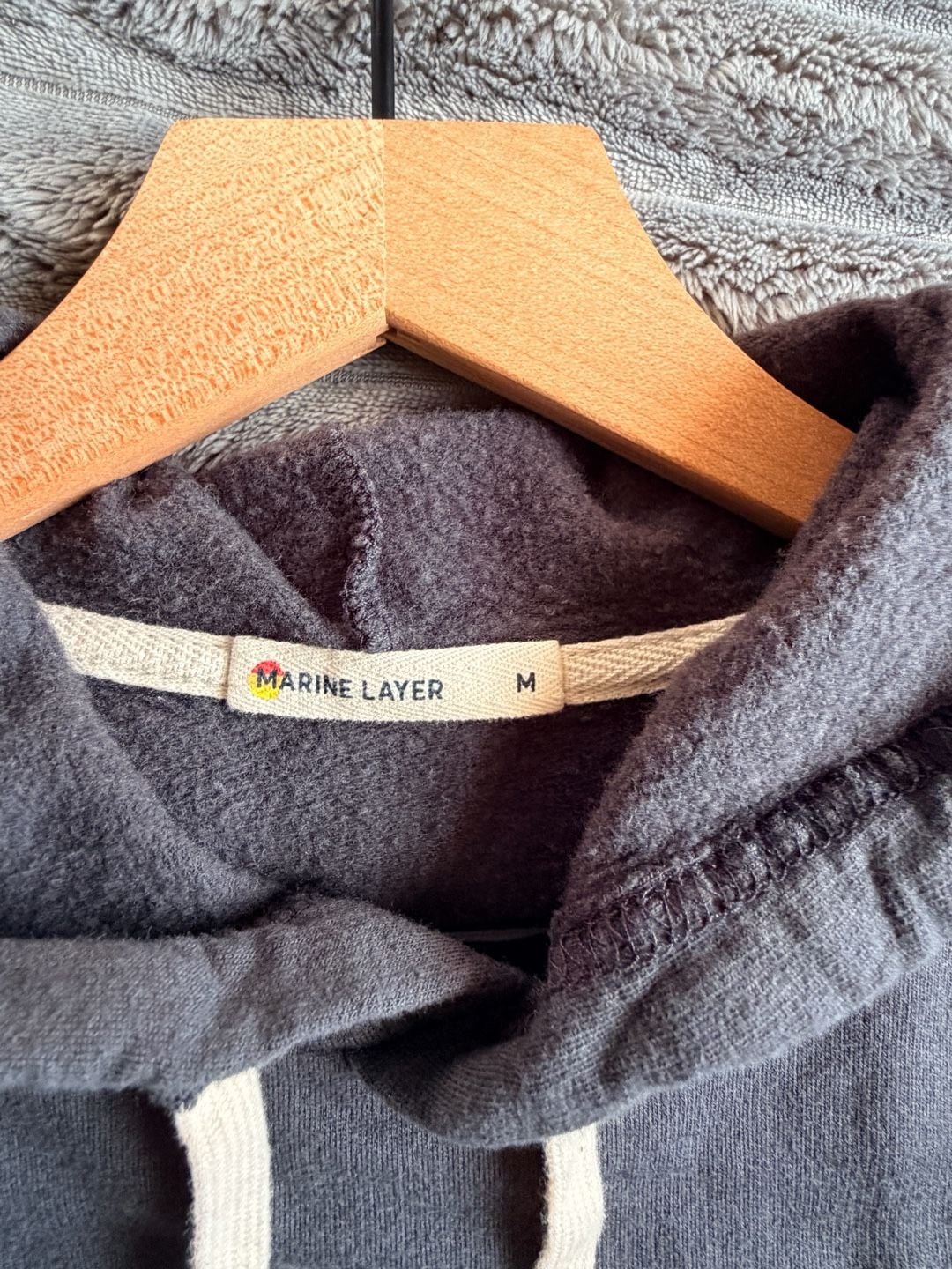 Marine Layer Gray Pullover Hoodie Sweatshirt Size M Ultra Soft Graphic Casual 4