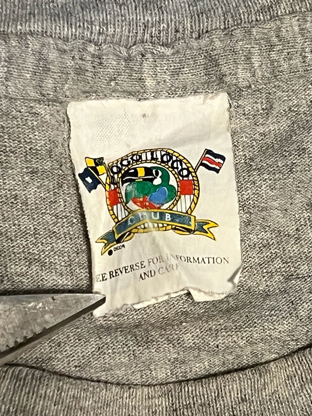 Vintage 90s Poco Loco Club Monterrey Embroidered Grey T-Shirt 4