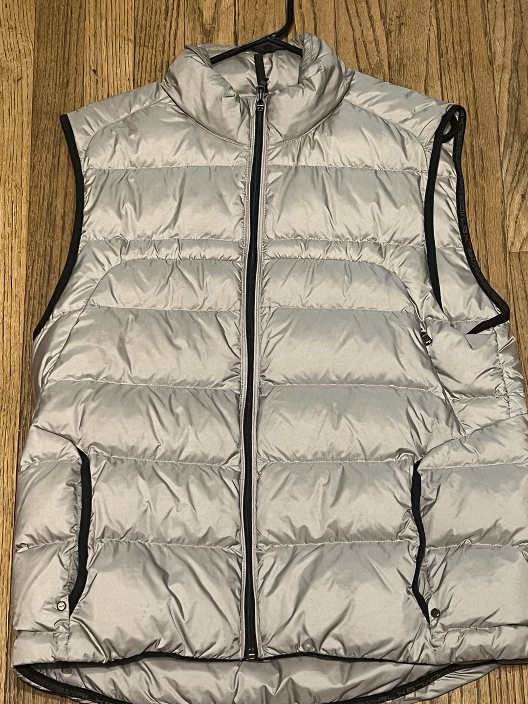 RLX Ralph Lauren Down-Filled Puffer Vest, Silver, Size L 2