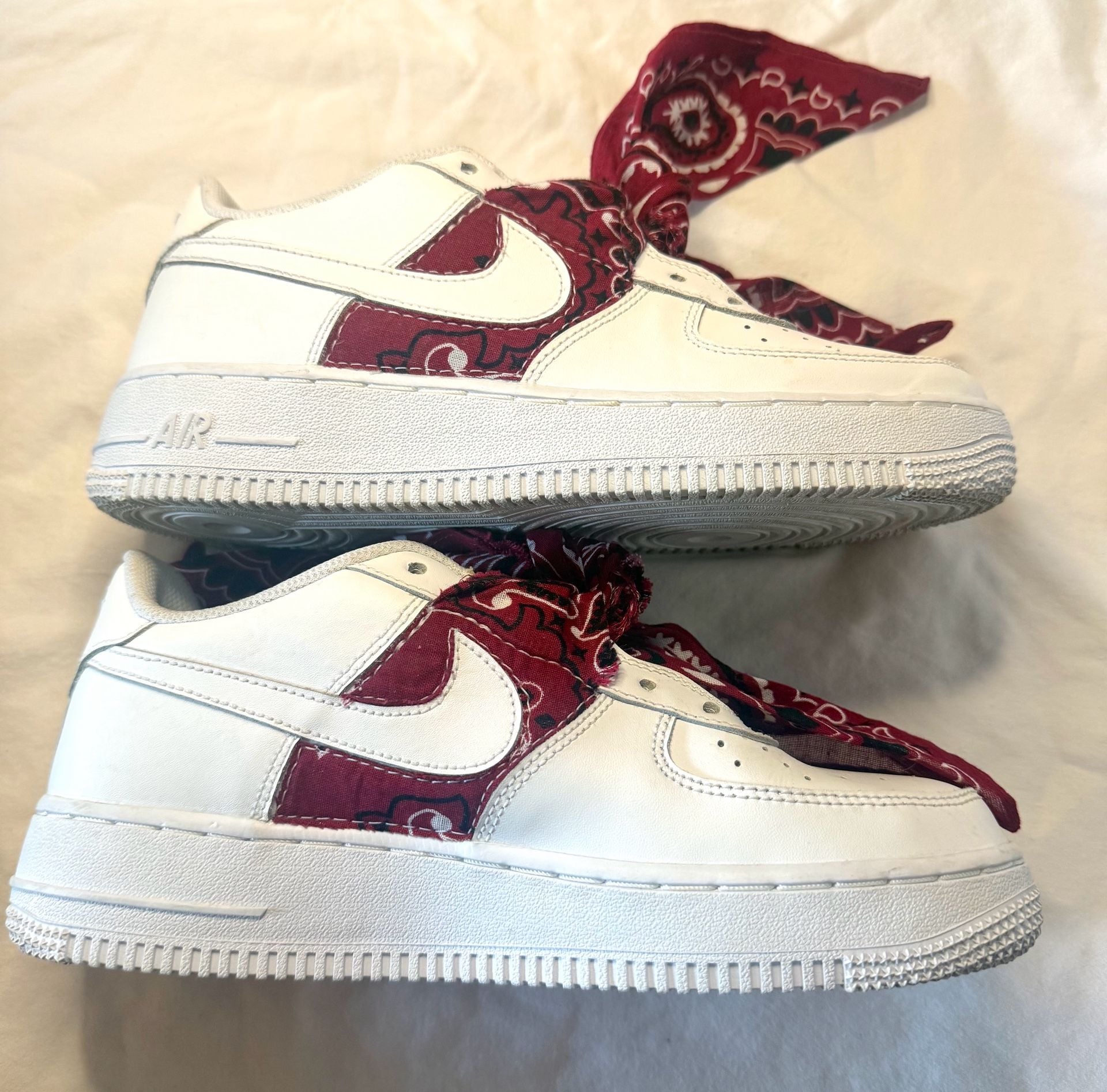 Nike Air Force 1 Low Custom Red Bandana White Leather Sneakers Youth Size 6 2