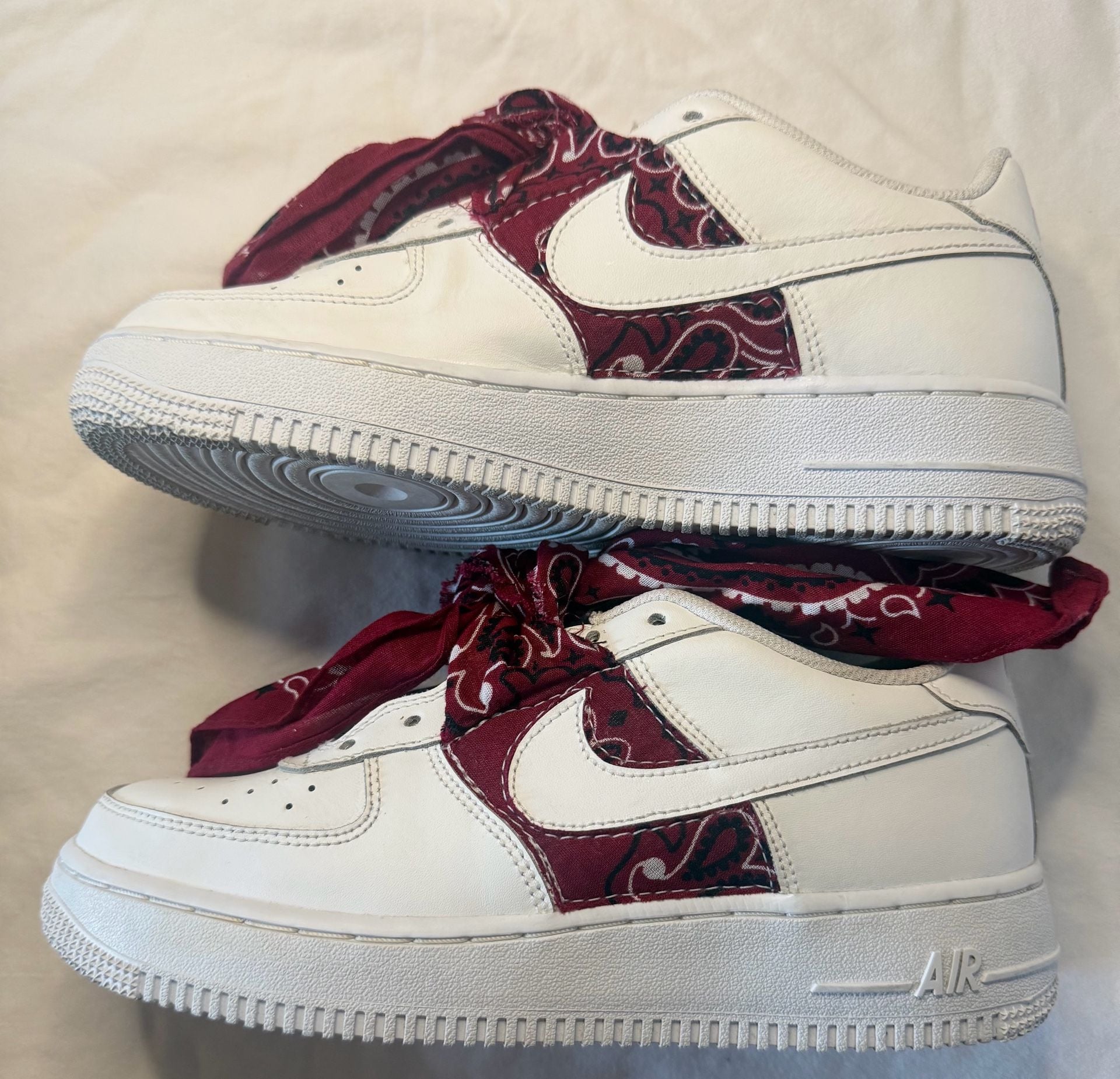 Nike Air Force 1 Low Custom Red Bandana White Leather Sneakers Youth Size 6 7
