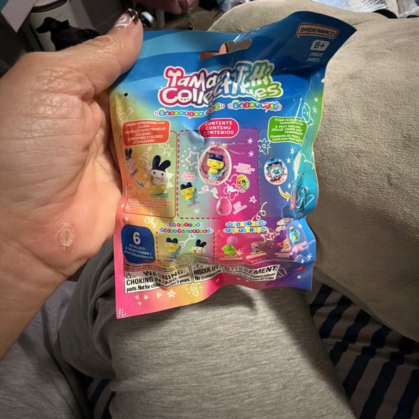 Tamagotchi Collectibles Selection Box Blind Pack Mini Figure & Case