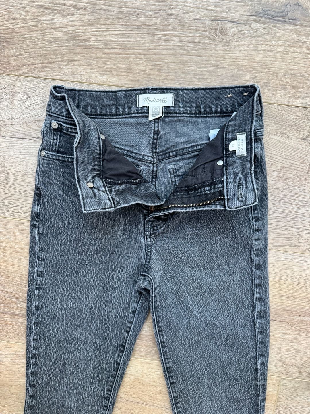 Madewell The Perfect Vintage Jeans Washed Black High Rise Straight Size 24 6