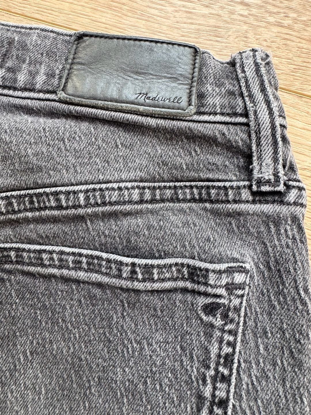 Madewell The Perfect Vintage Jeans Washed Black High Rise Straight Size 24 17