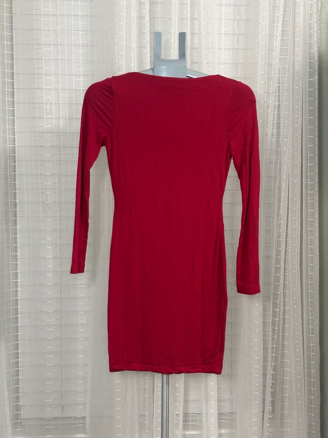 Jluxlabel Red Long Sleeve Scoop Neck Bodycon Mini Dress with Gold Shoulder Button Detail 6