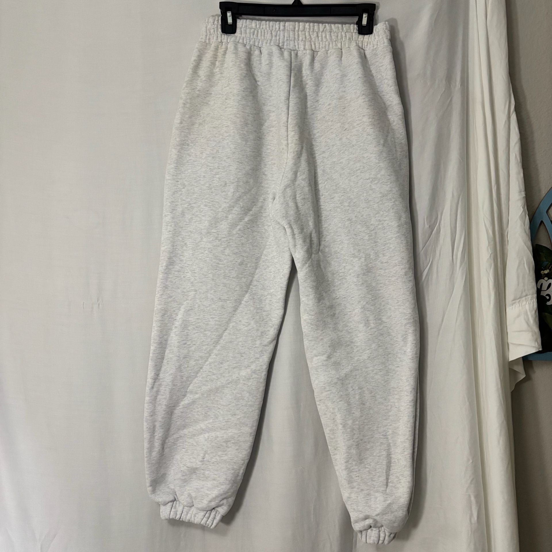 Comfrt Embroidered Logo Sweatpants in Light Heather Grey 5