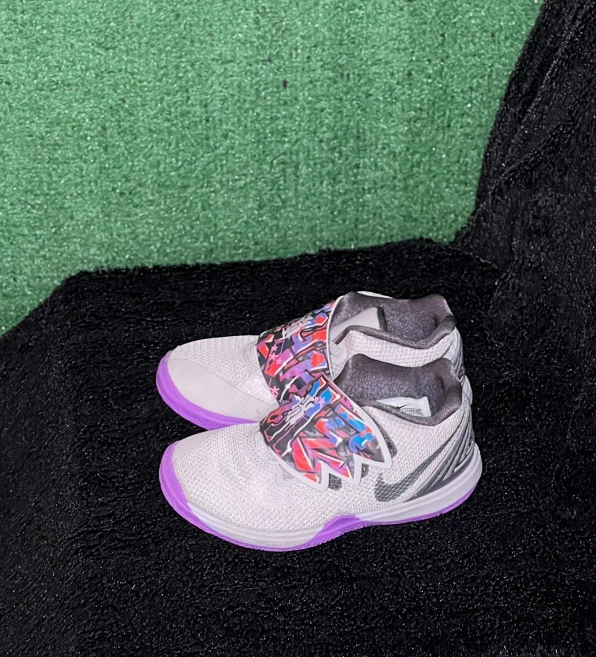 Nike Kyrie 5 TD 'Graffiti' Toddler Basketball Shoes 2