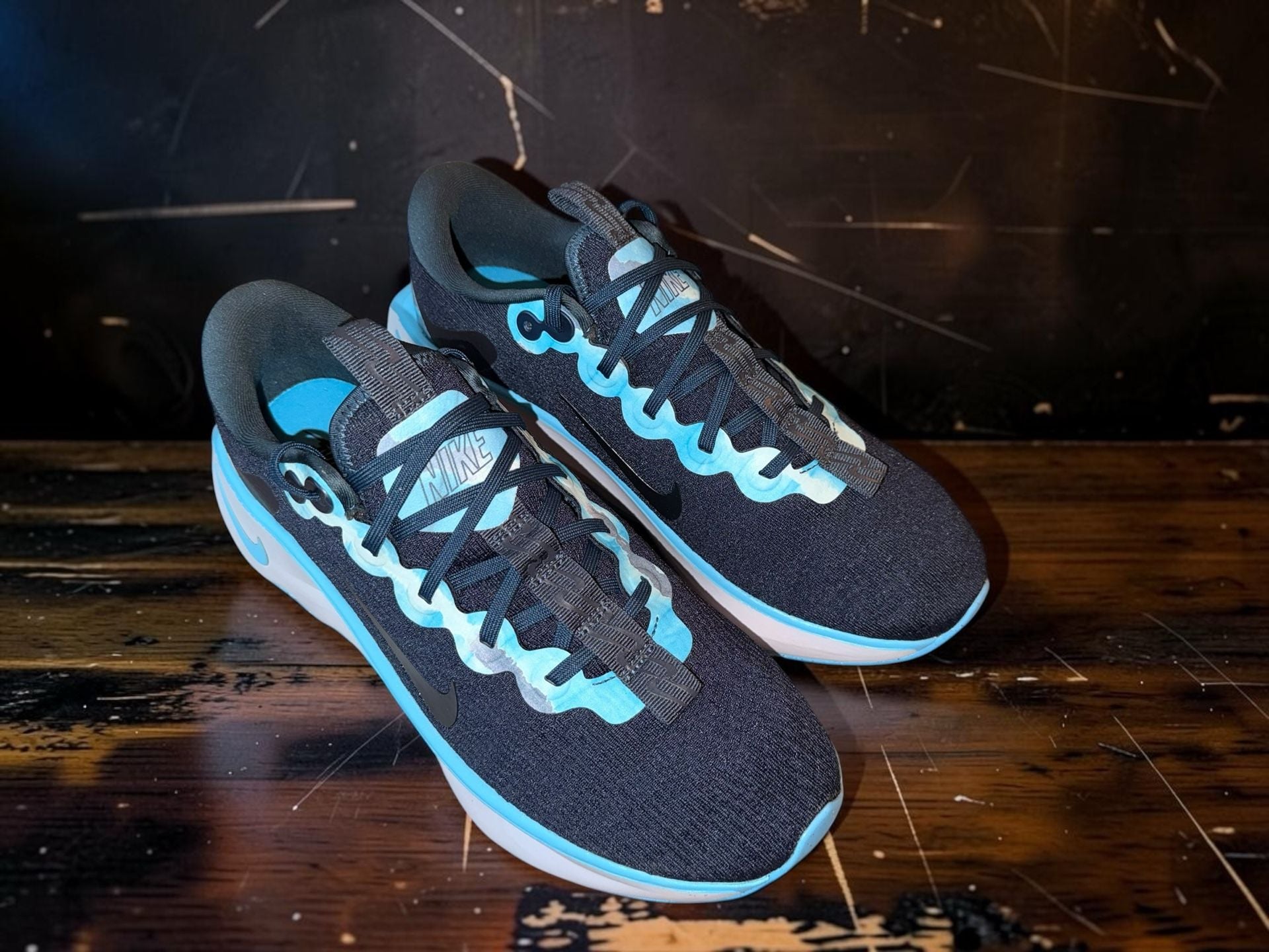 Nike Women's Motiva Artist Collection Walking Shoes HQ1155-400 7