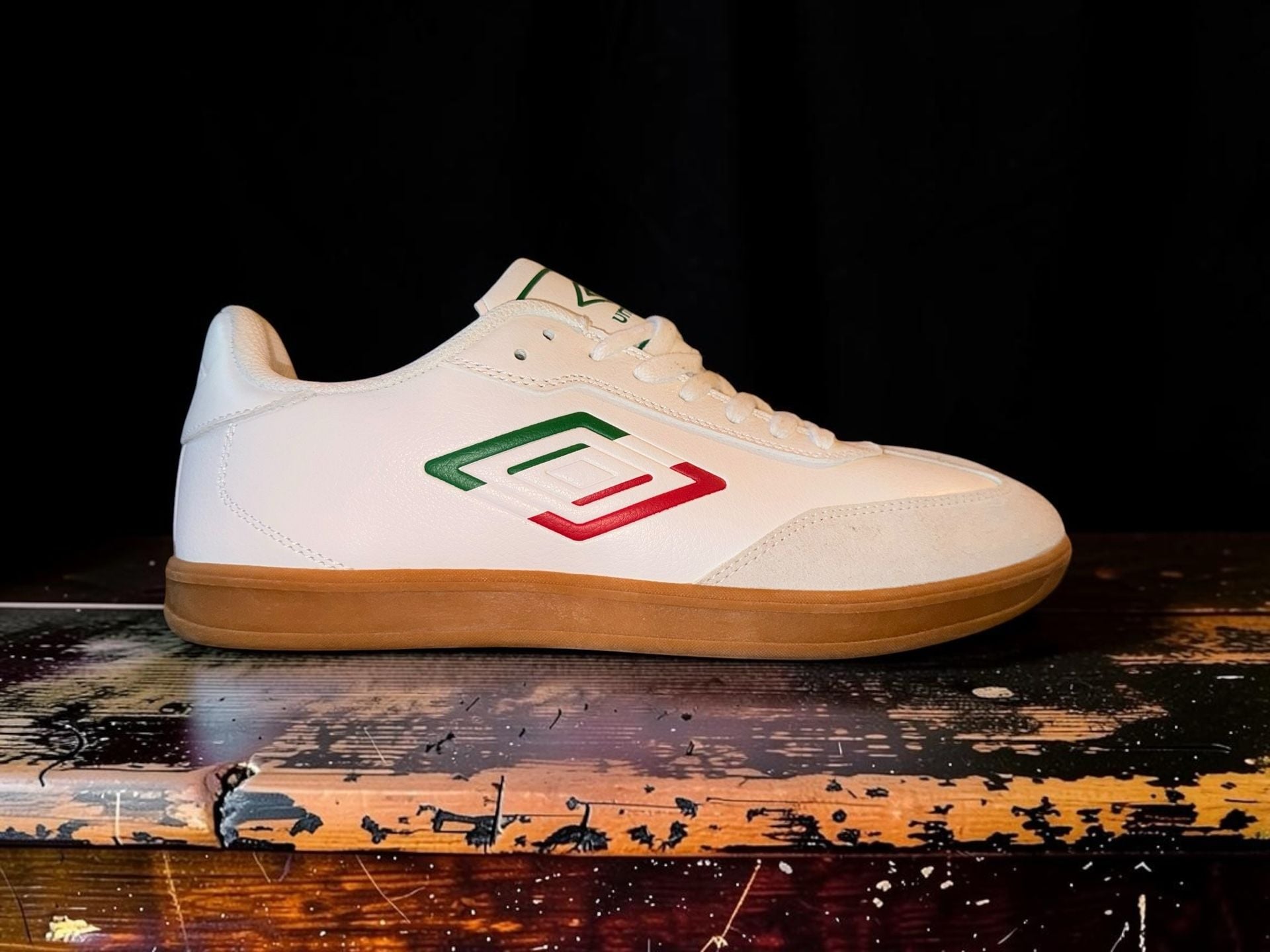 Umbro UMBRO-TX White Red and Green Indoor Soccer Sneakers 3