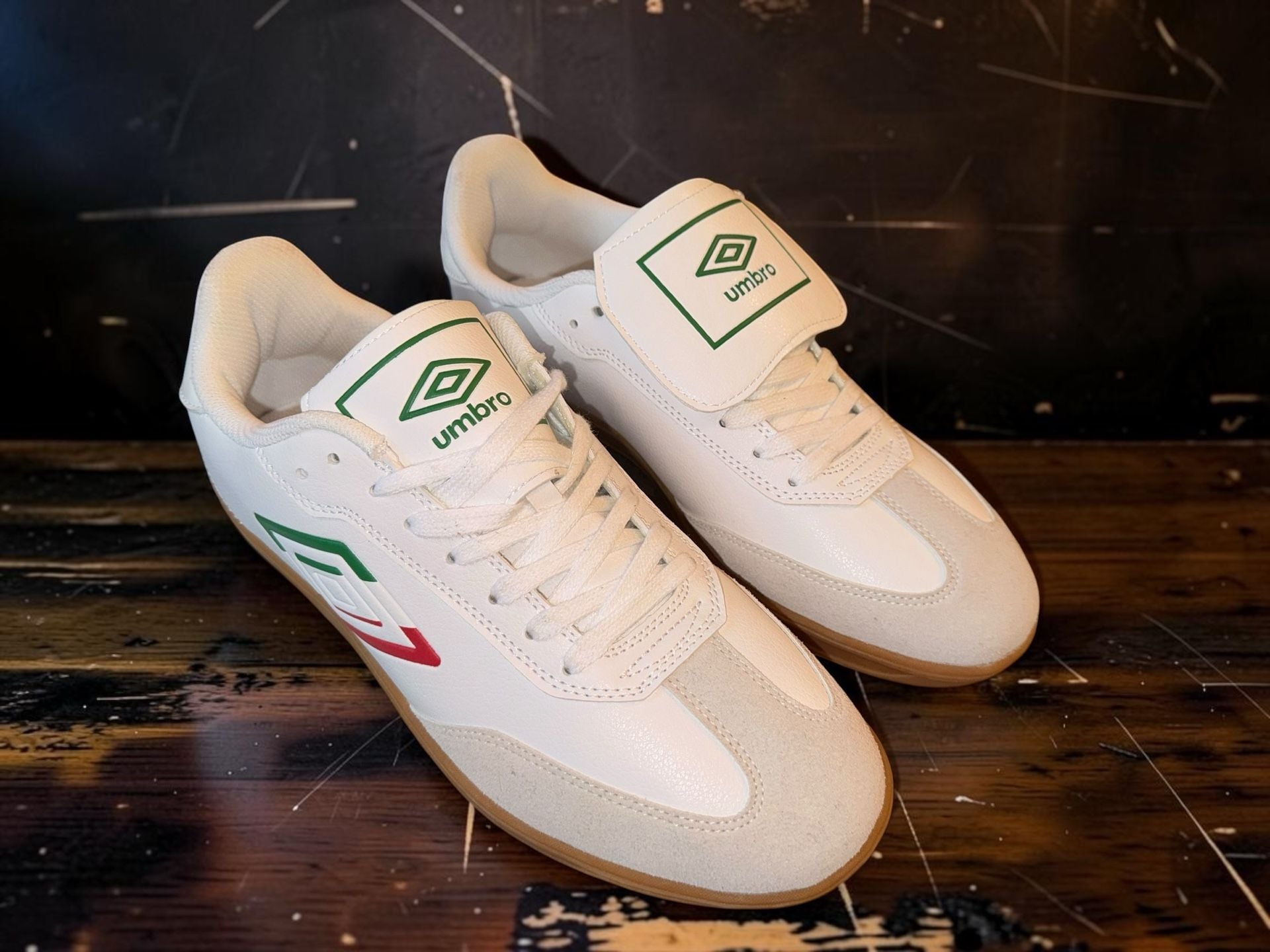 Umbro UMBRO-TX White Red and Green Indoor Soccer Sneakers 7