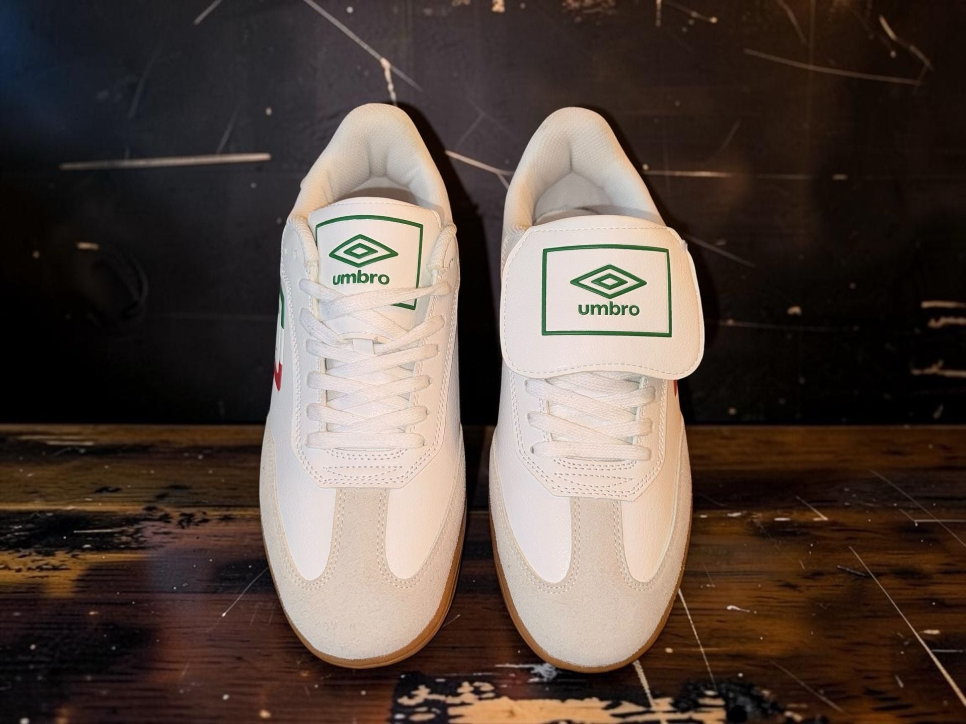 Umbro UMBRO-TX White Red and Green Indoor Soccer Sneakers 10