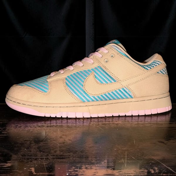 Nike Women's Dunk Low 'Heat Wave' (HF5077-902)