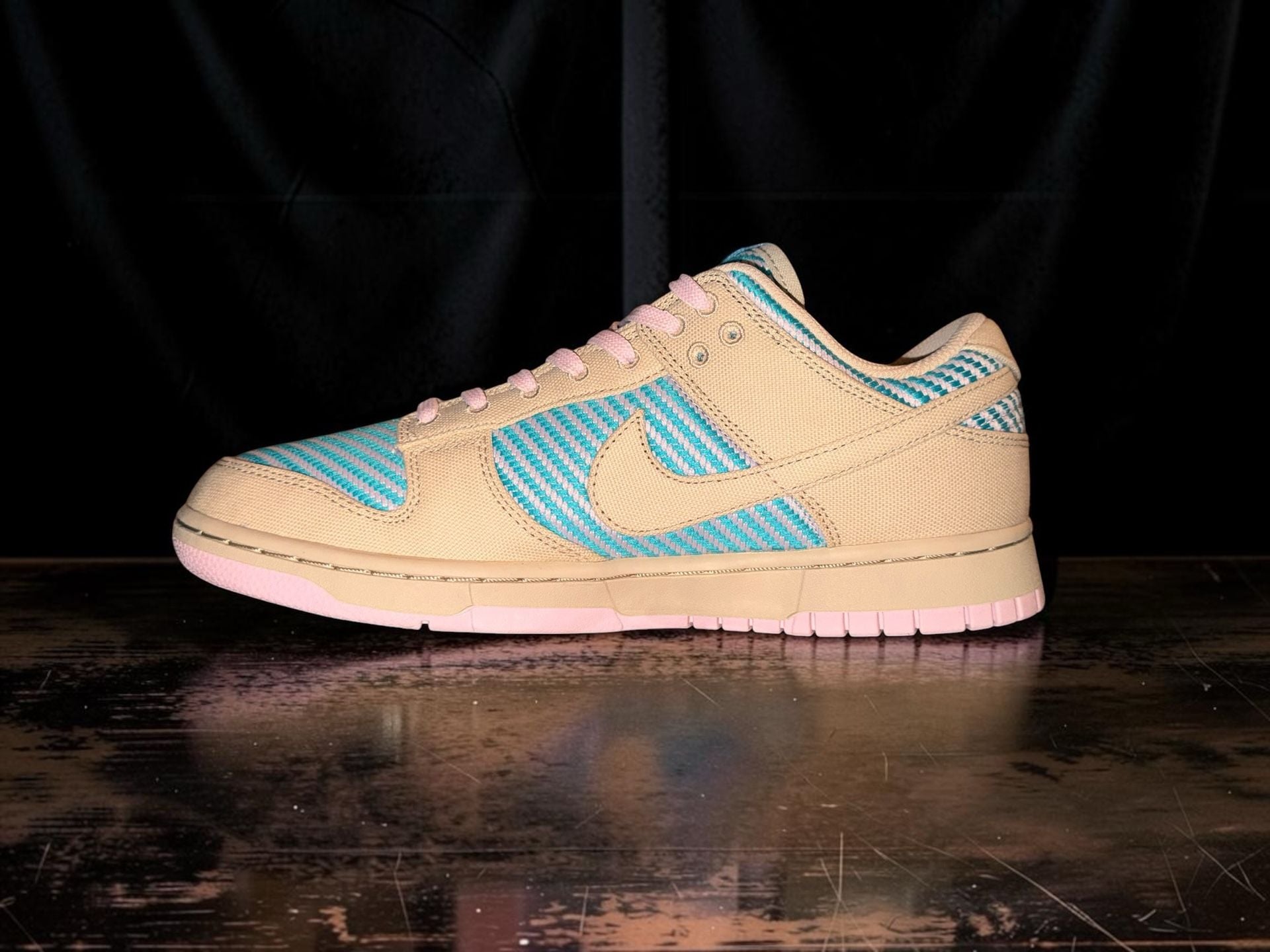 Nike Women's Dunk Low 'Heat Wave' (HF5077-902) 11