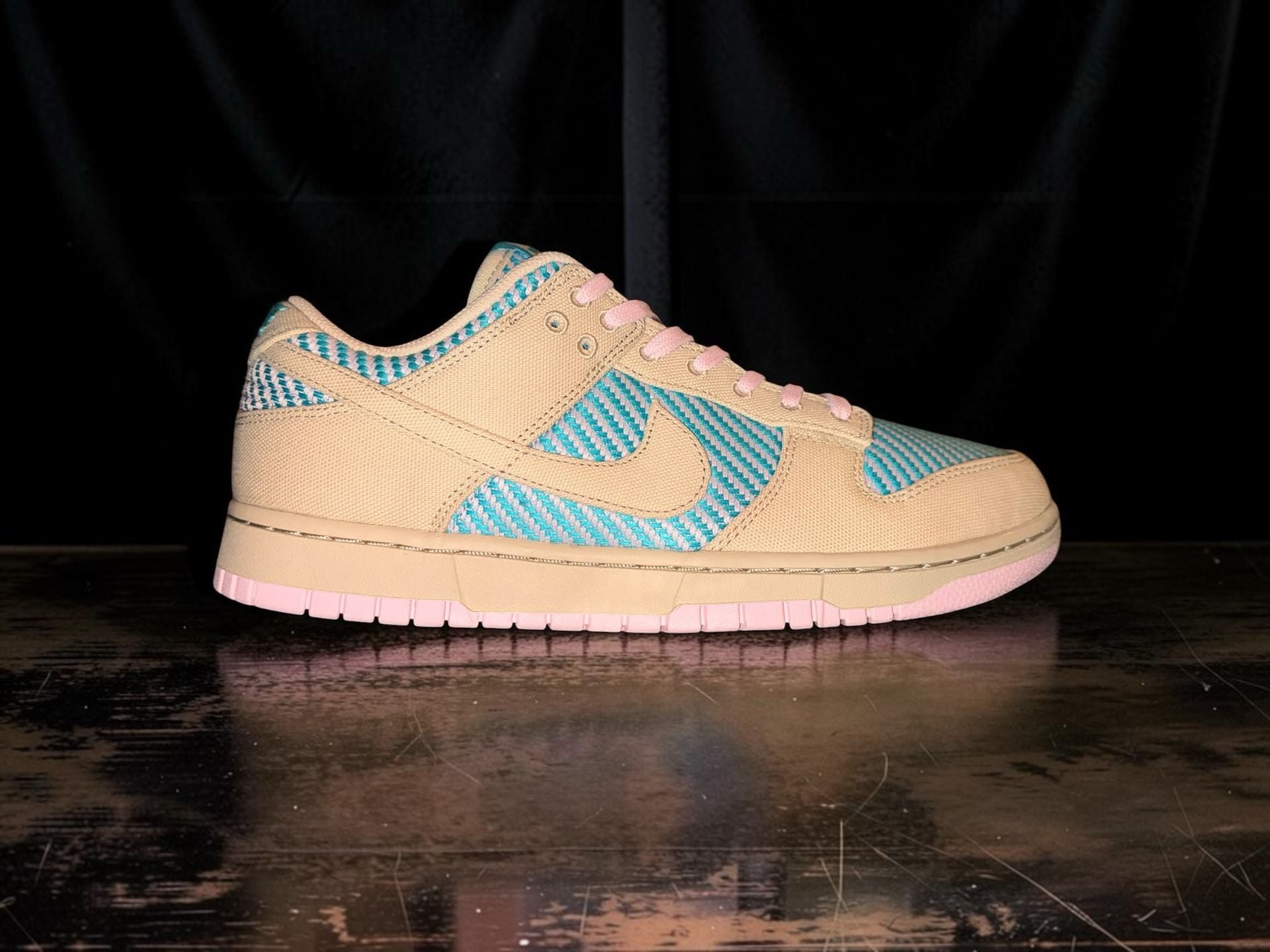 Nike Women's Dunk Low 'Heat Wave' (HF5077-902) 12