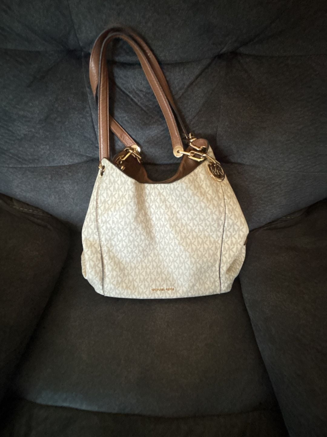 Michael Kors Lillie Large Signature Logo Shoulder Bag in Vanilla/Acorn 2