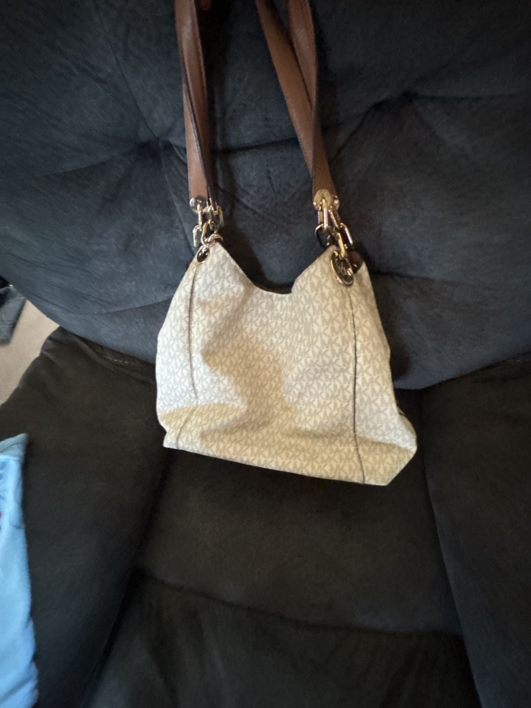 Michael Kors Lillie Large Signature Logo Shoulder Bag in Vanilla/Acorn 5