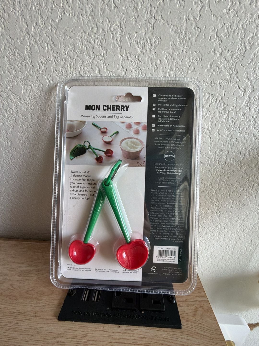 OTOTO Mon Cherry Measuring Spoons and Egg Separator Set 4