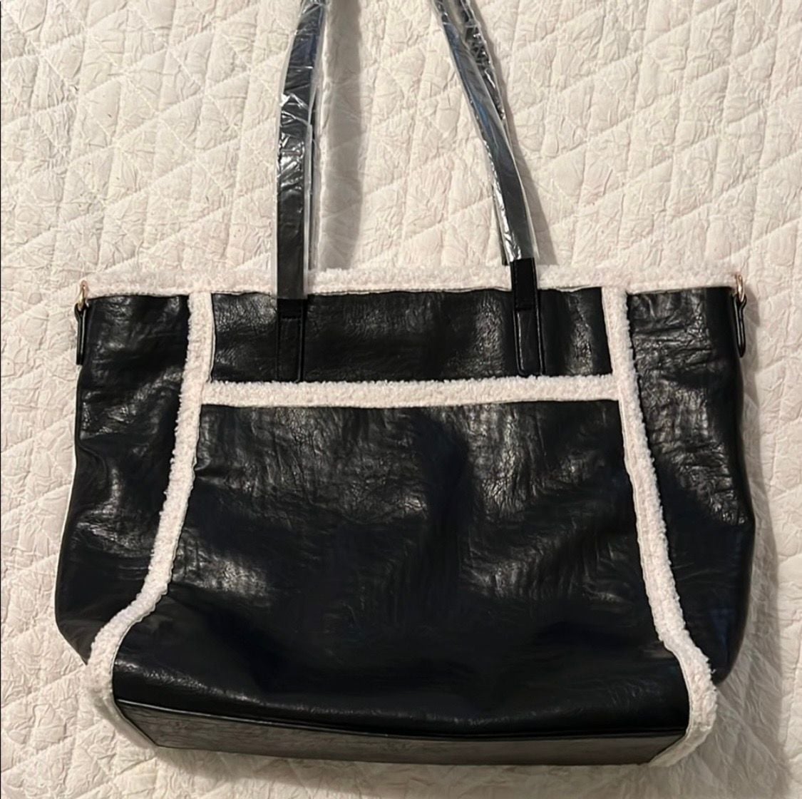 Jen & Co. Black and White Sherpa Tote Bag 3