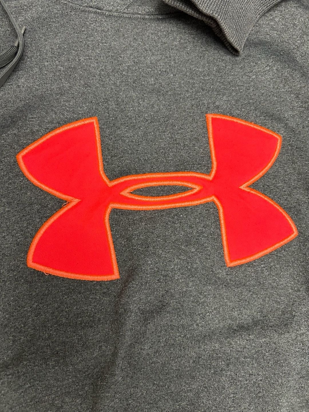 Under Armour Women's ColdGear Storm Semi-Fitted Pullover Hoodie Gray with Neon Pink Logo 4
