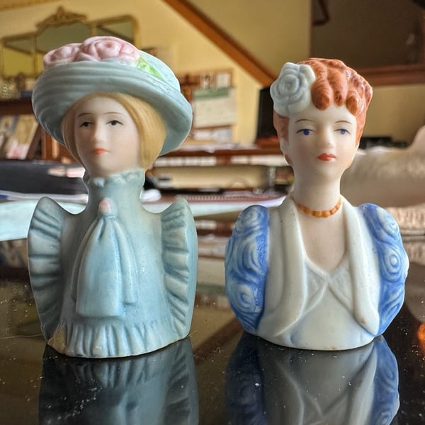 Vintage Avon American Fashion Silhouette Porcelain Thimbles (1982&1983) | 2