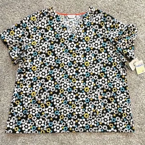 Code Happy -Scrub Top 3XL New with Tags