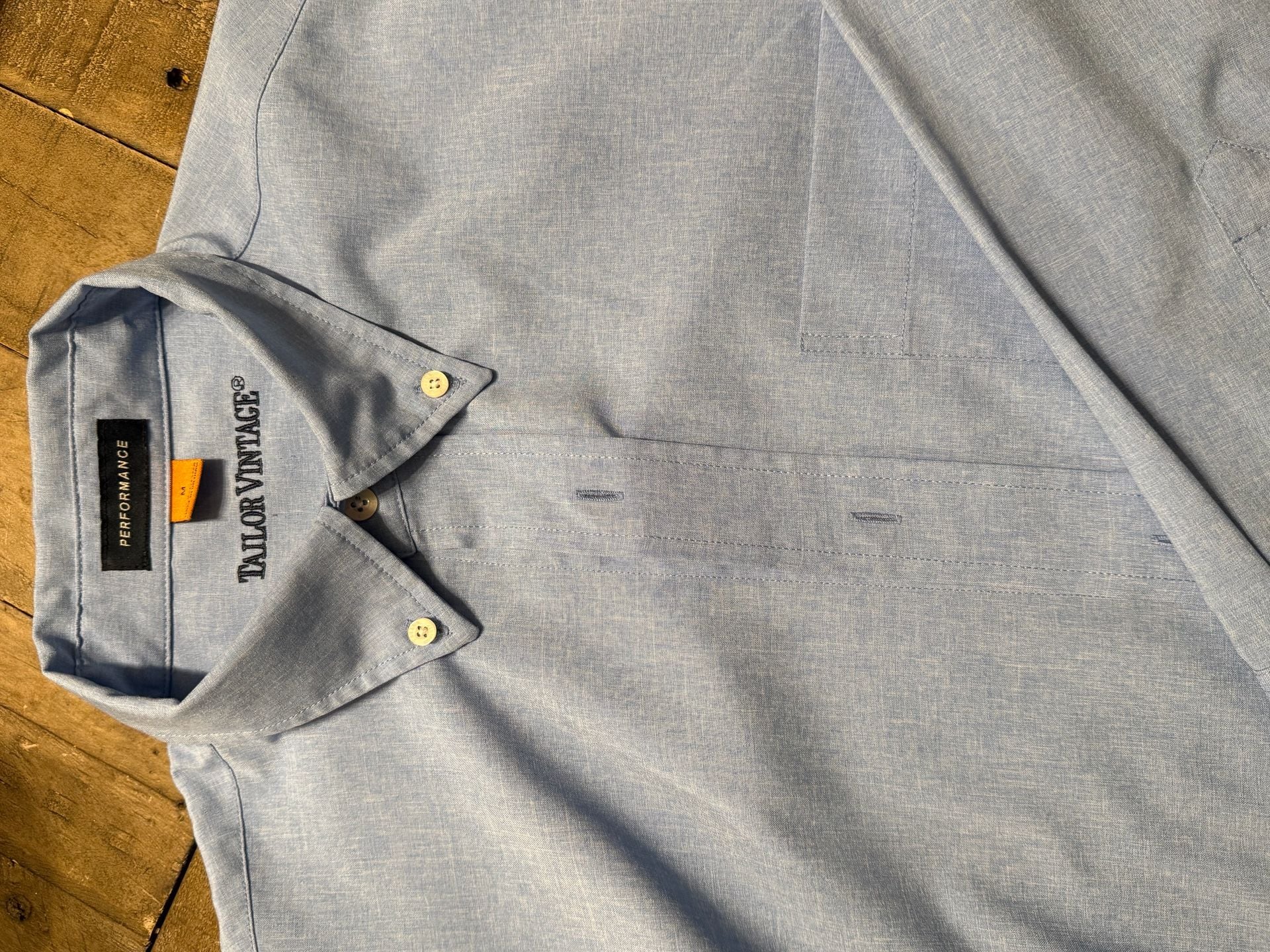 Tailor Vintage Performance Men's Light Blue Long Sleeve Button-Down Shirt 2