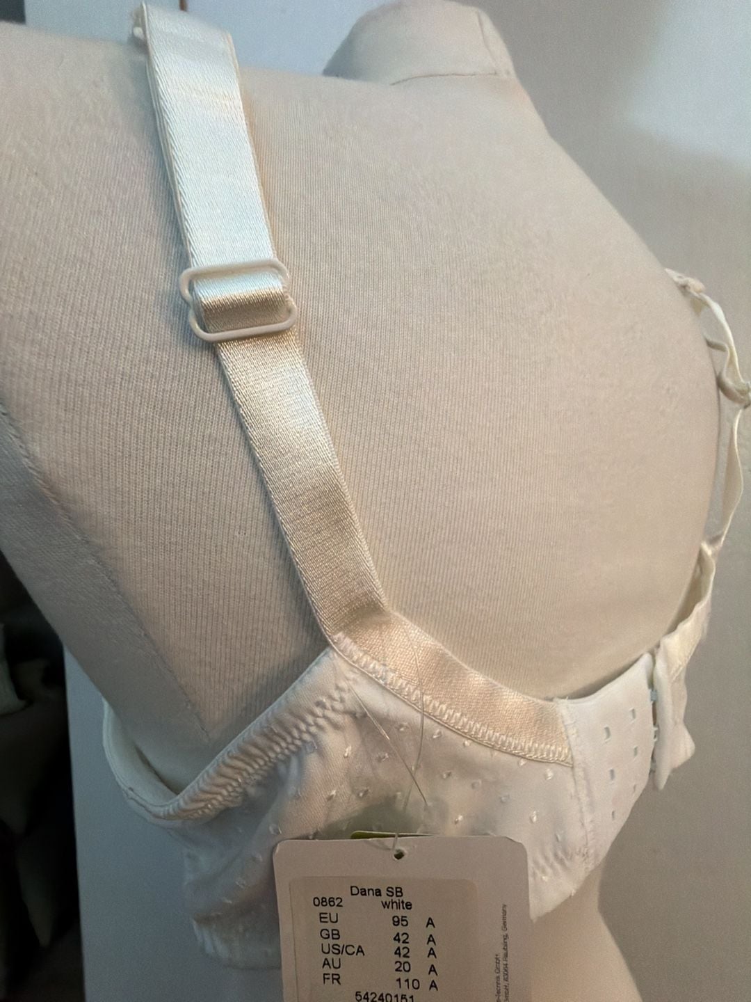 Amoena Dana SB White Mastectomy Bra Size 42A 7