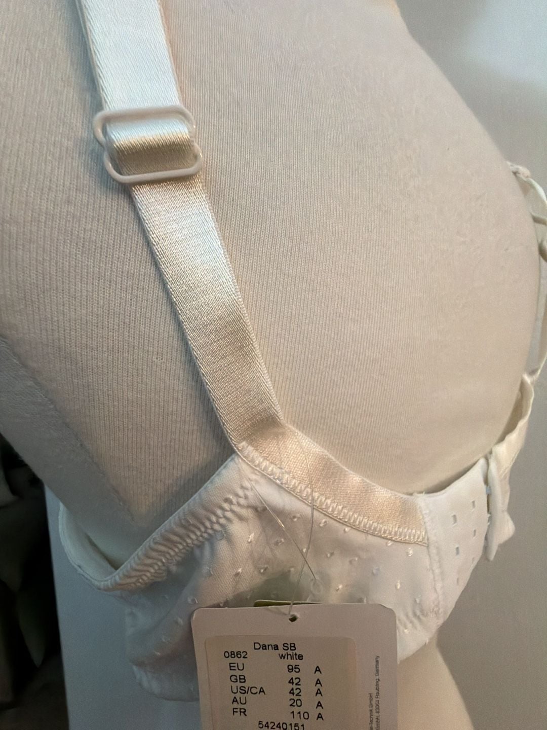 Amoena Dana SB White Mastectomy Bra Size 42A 8