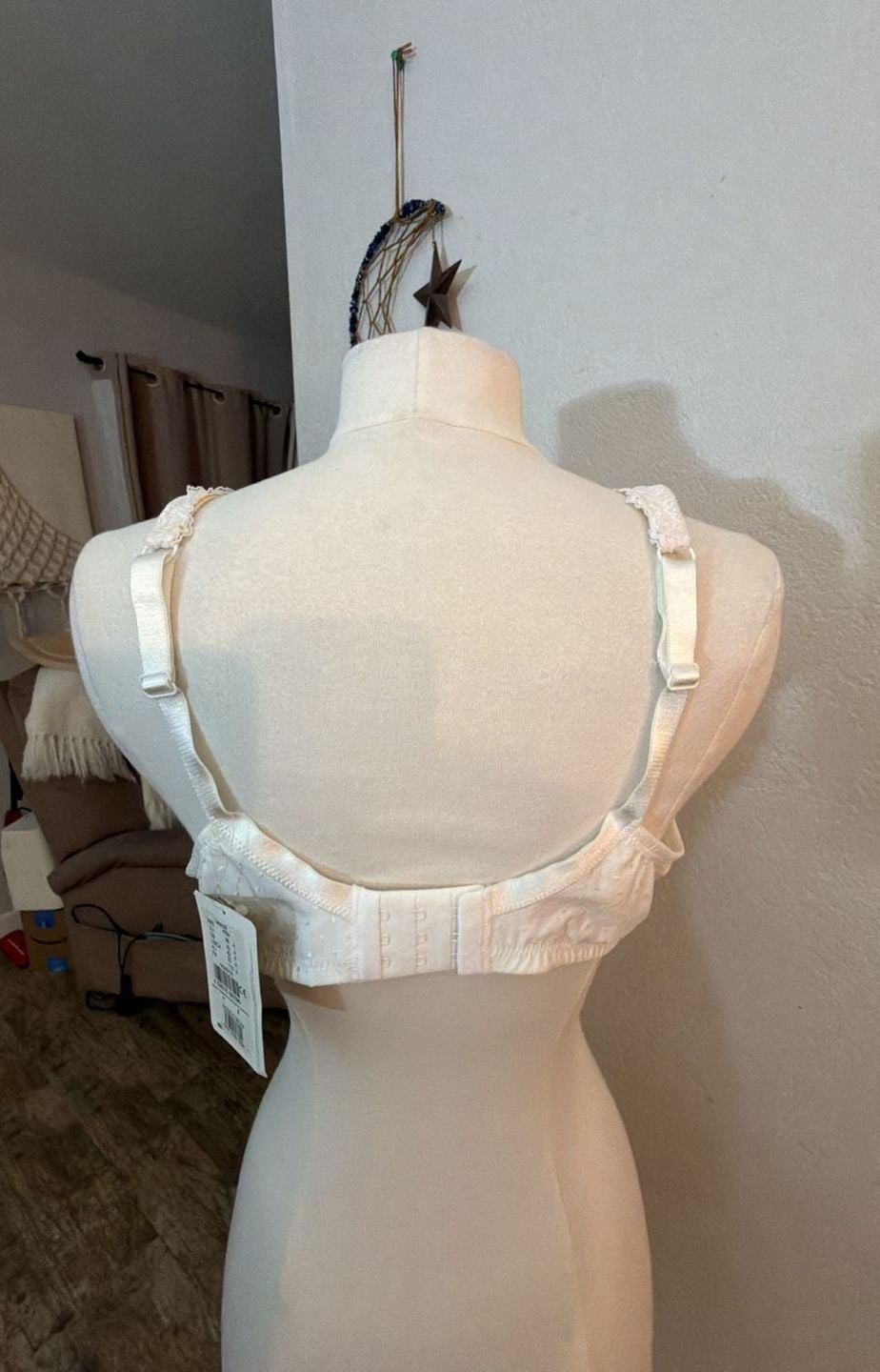 Amoena Dana SB White Mastectomy Bra Size 42A 5