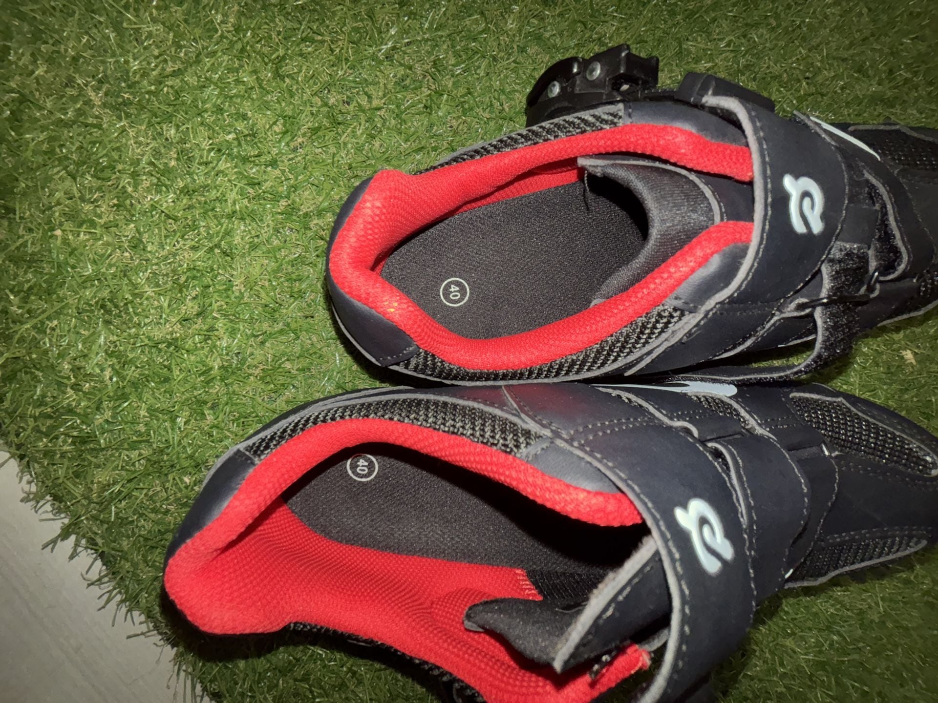 Peloton Unisex Cycling Shoes with Delta Cleats, Black and Red 11