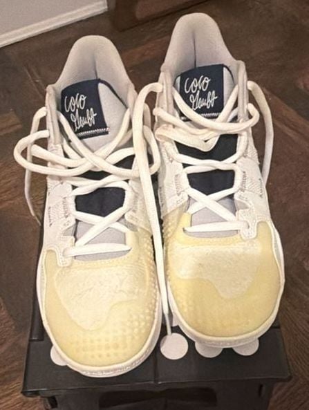 New Balance Coco Gauff CG1 Tennis Shoes White/Navy. Mens US 6.5. UK 6. EU 39.5 2