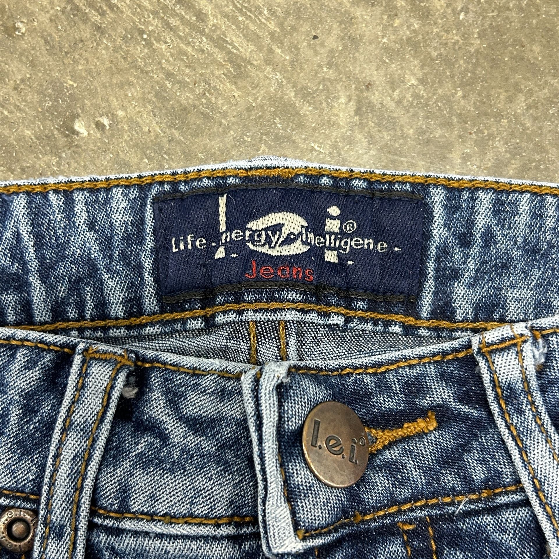 l.e.i. Kids Vintage Style Seamed Flare Leg Jeans Size 10 4