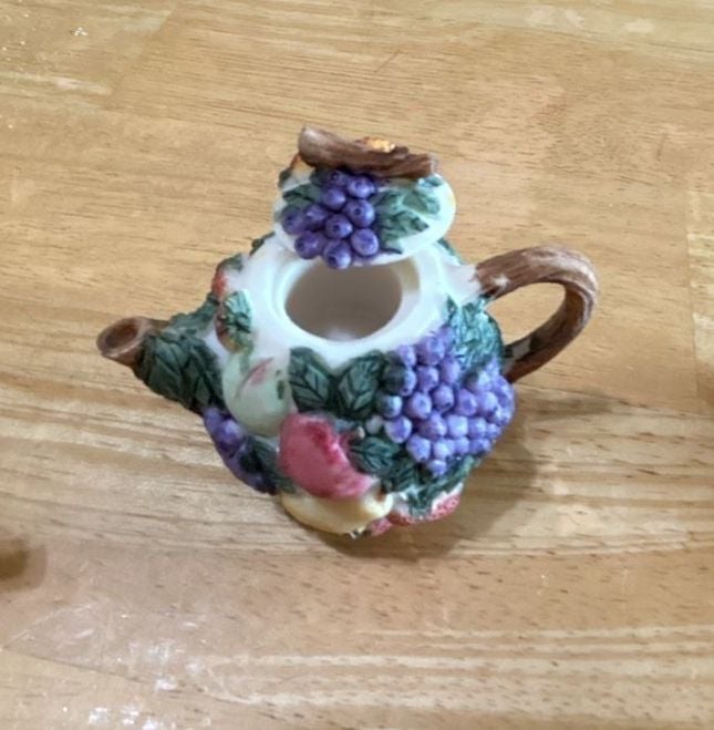 Vintage Miniature Resin Fruit Themed Tea Set Including Teapot, Cups, and Plates 8