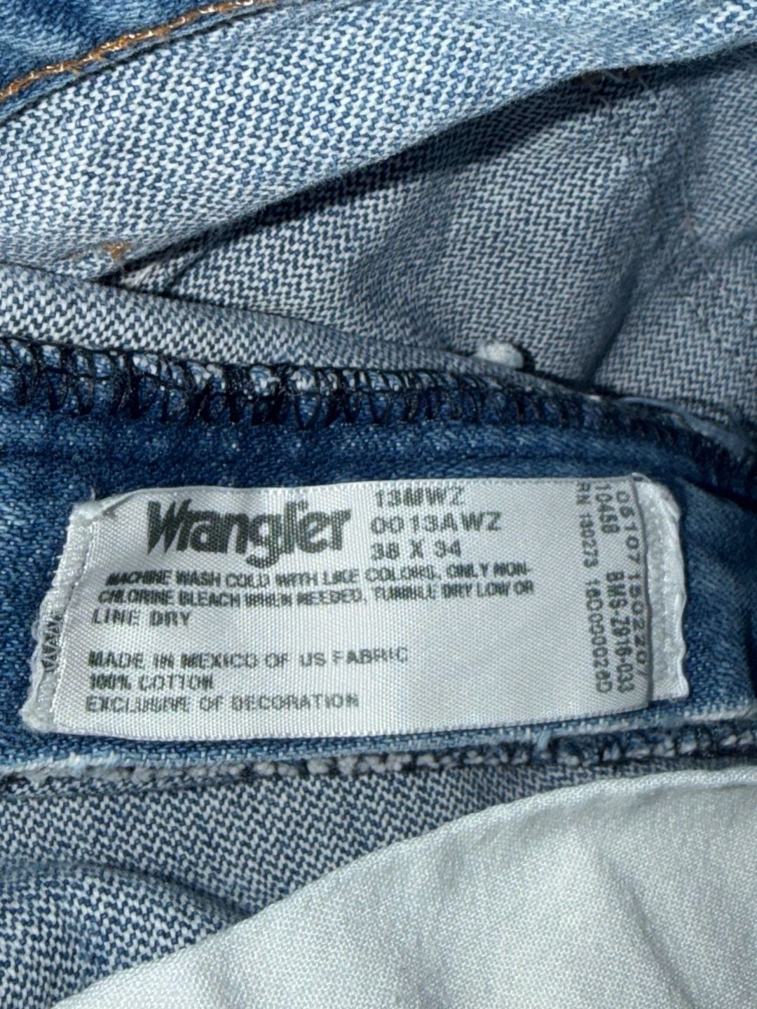 Vintage Wrangler Cowboy Cut Original Fit Medium Wash Denim Jeans 10
