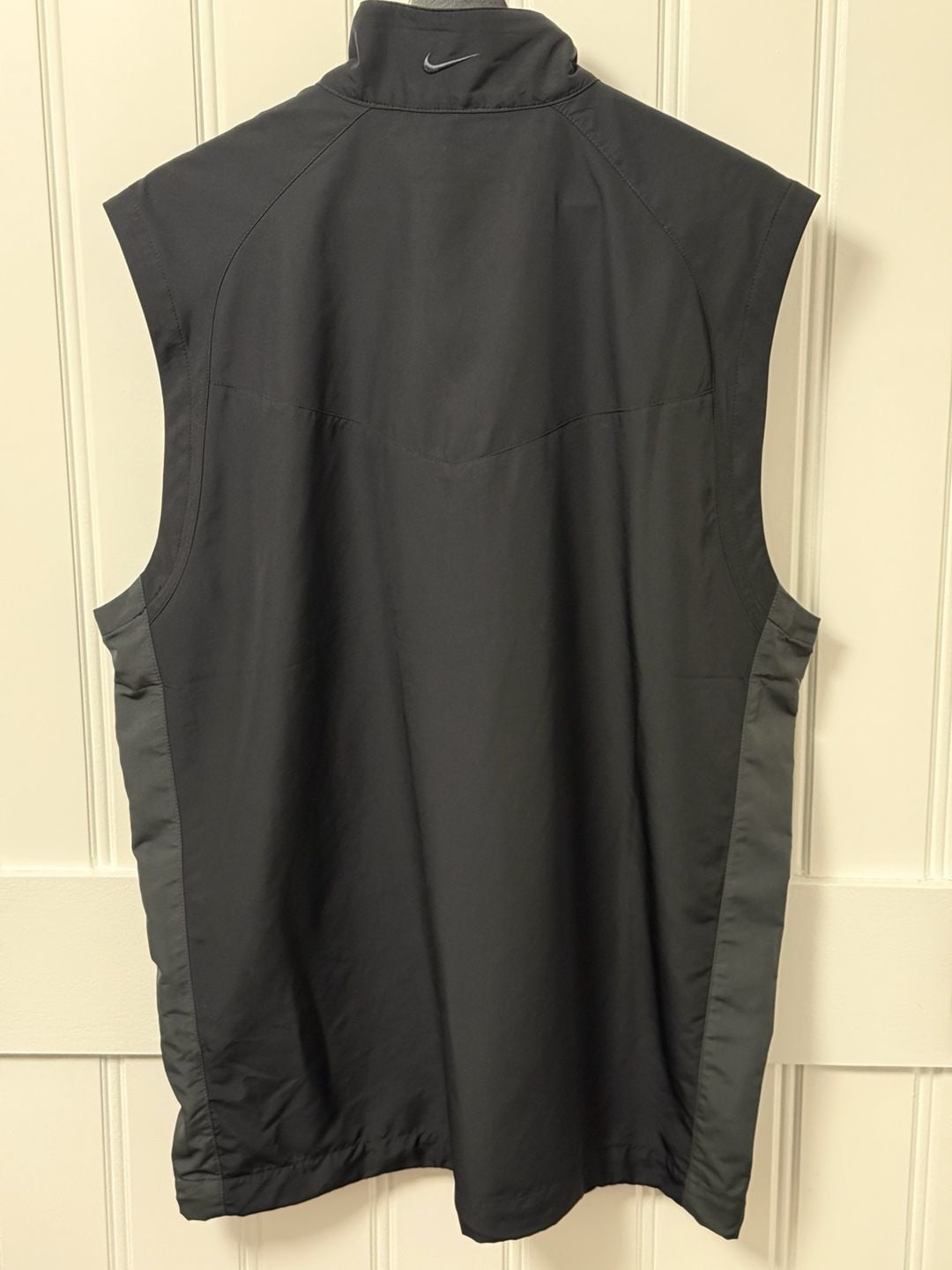 Nike Golf Men's Black Quarter-Zip Sleeveless Wind Vest NWT! 3