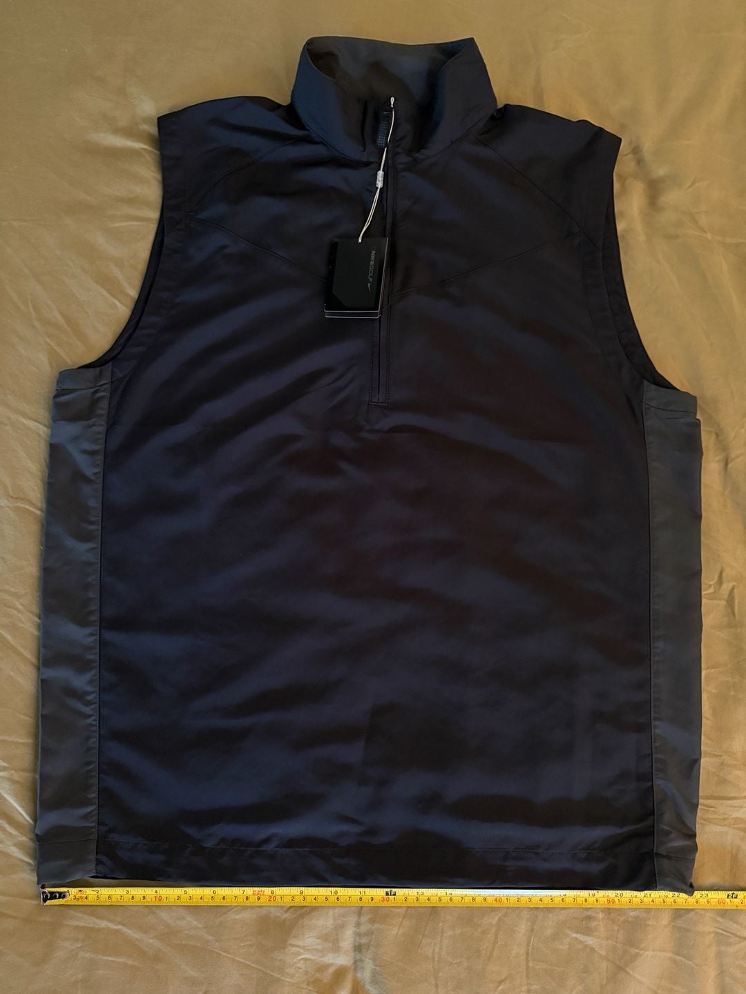 Nike Golf Men's Black Quarter-Zip Sleeveless Wind Vest NWT! 10