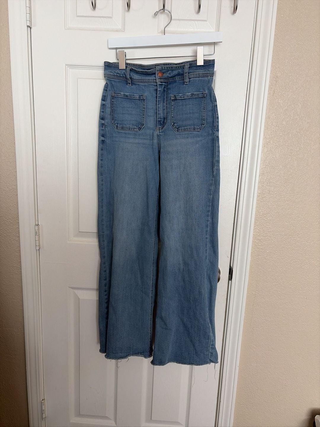OAT New York Women's High-Rise Wide-Leg Patch Pocket Jeans with Raw Hem 2